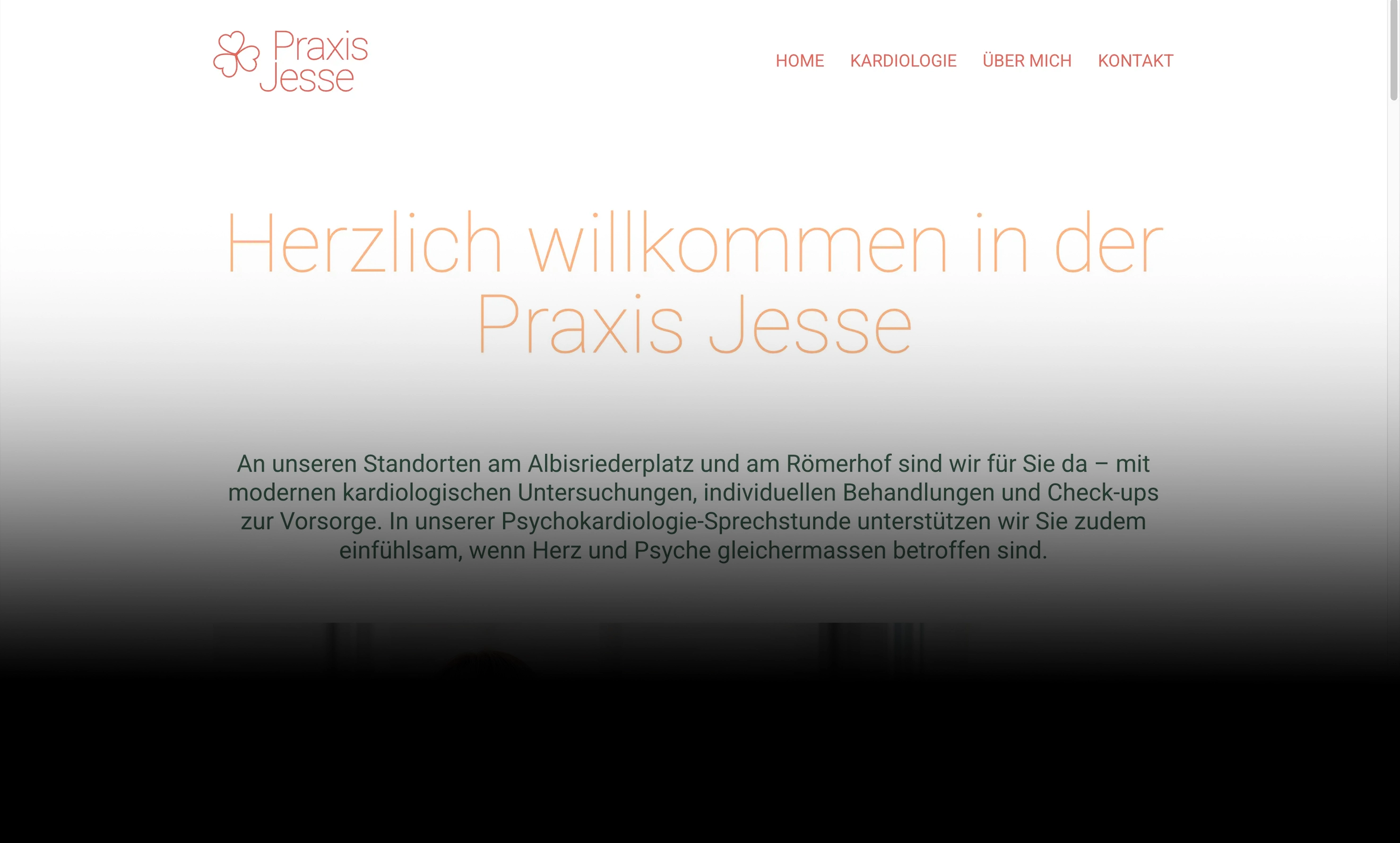 Praxis Jesse1080x1350>
                                </div>

                                <div class=